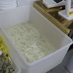 面条（煮）的照片